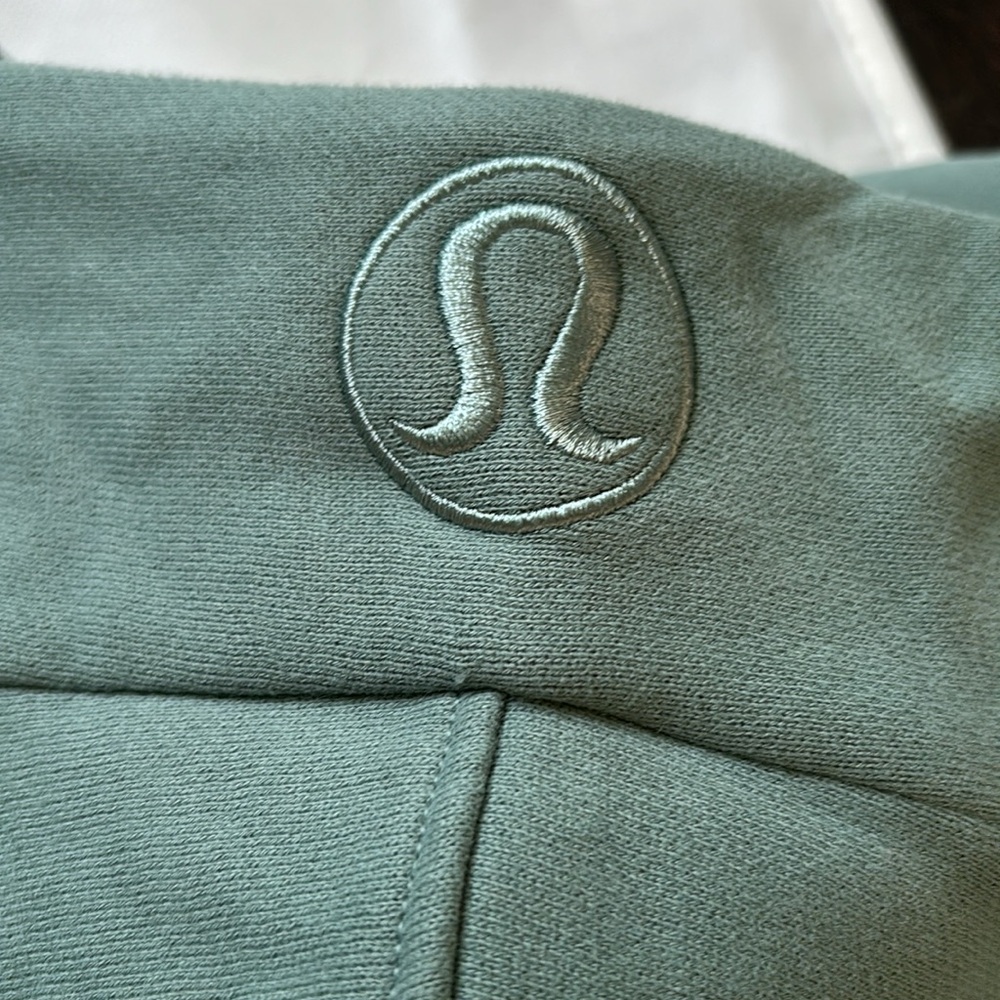 LULULEMON SCUBA OVERSIZED FULL ZIP SCUBA IN TIDEWATER TEAL SZ M/L NWT - Picture 8 of 11